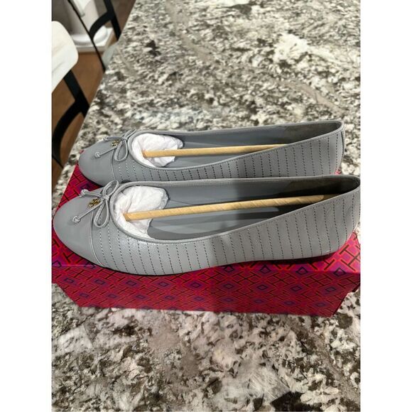 NWT Tory Burch Cap-Toe Quilted Ballet Flats - Picture 6 of 7